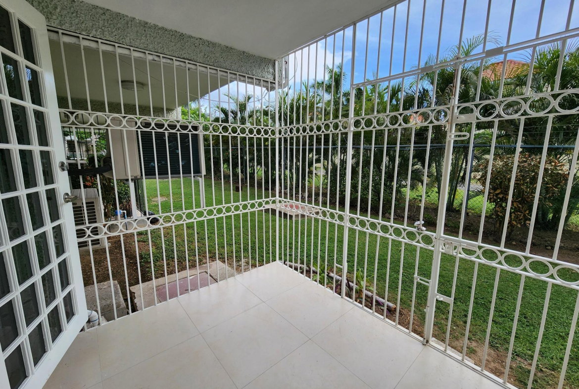 Fourteenth image of 21a-14 Clieveden Avenue in Kingston 6, St. Andrew, Jamaica - property is For Rent