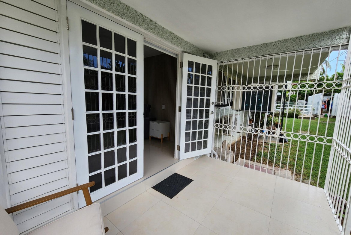 Sixteenth image of 21a-14 Clieveden Avenue in Kingston 6, St. Andrew, Jamaica - property is For Rent