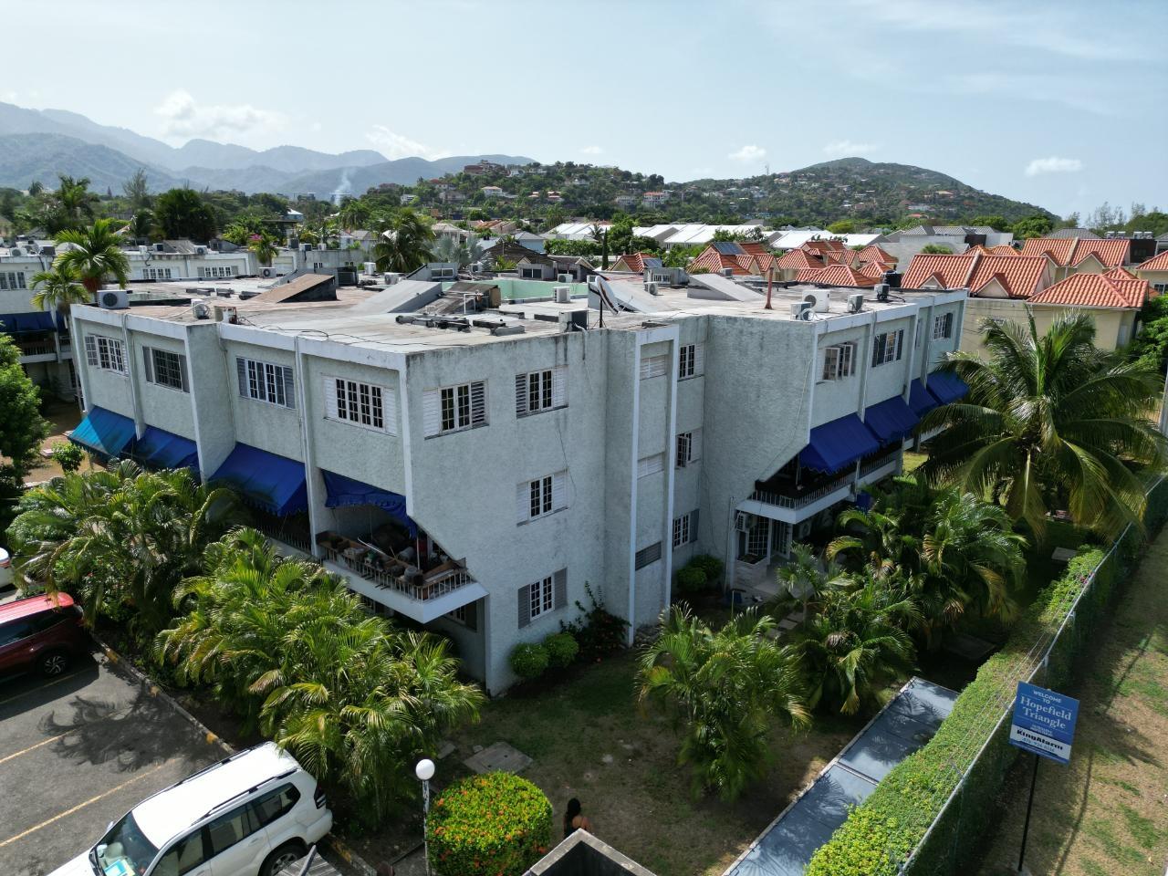 Thirtieth image of 21a-14 Clieveden Avenue in Kingston 6, St. Andrew, Jamaica - property is For Rent