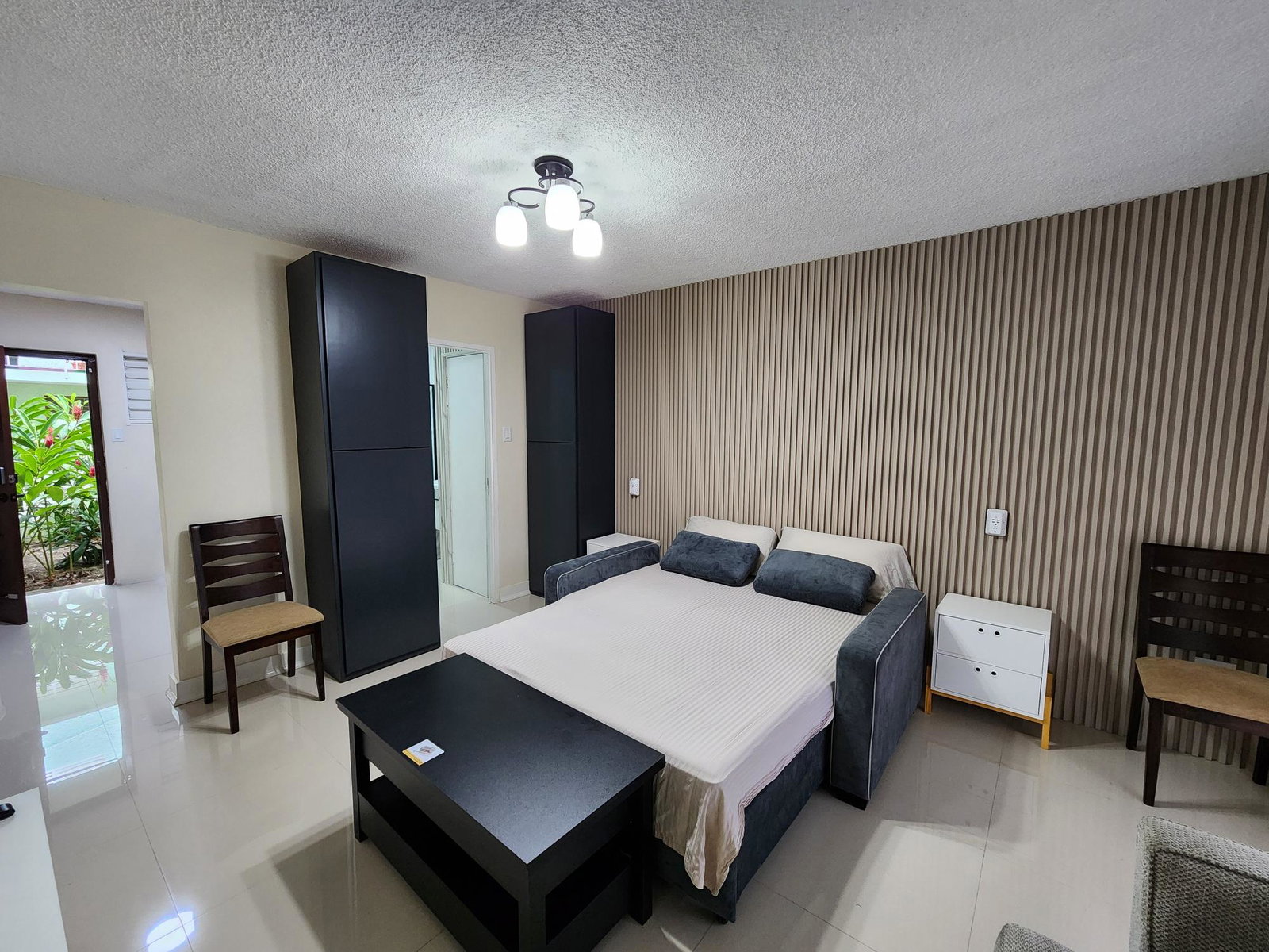 Tenth image of 21a-14 Clieveden Avenue in Kingston 6, St. Andrew, Jamaica - property is For Rent