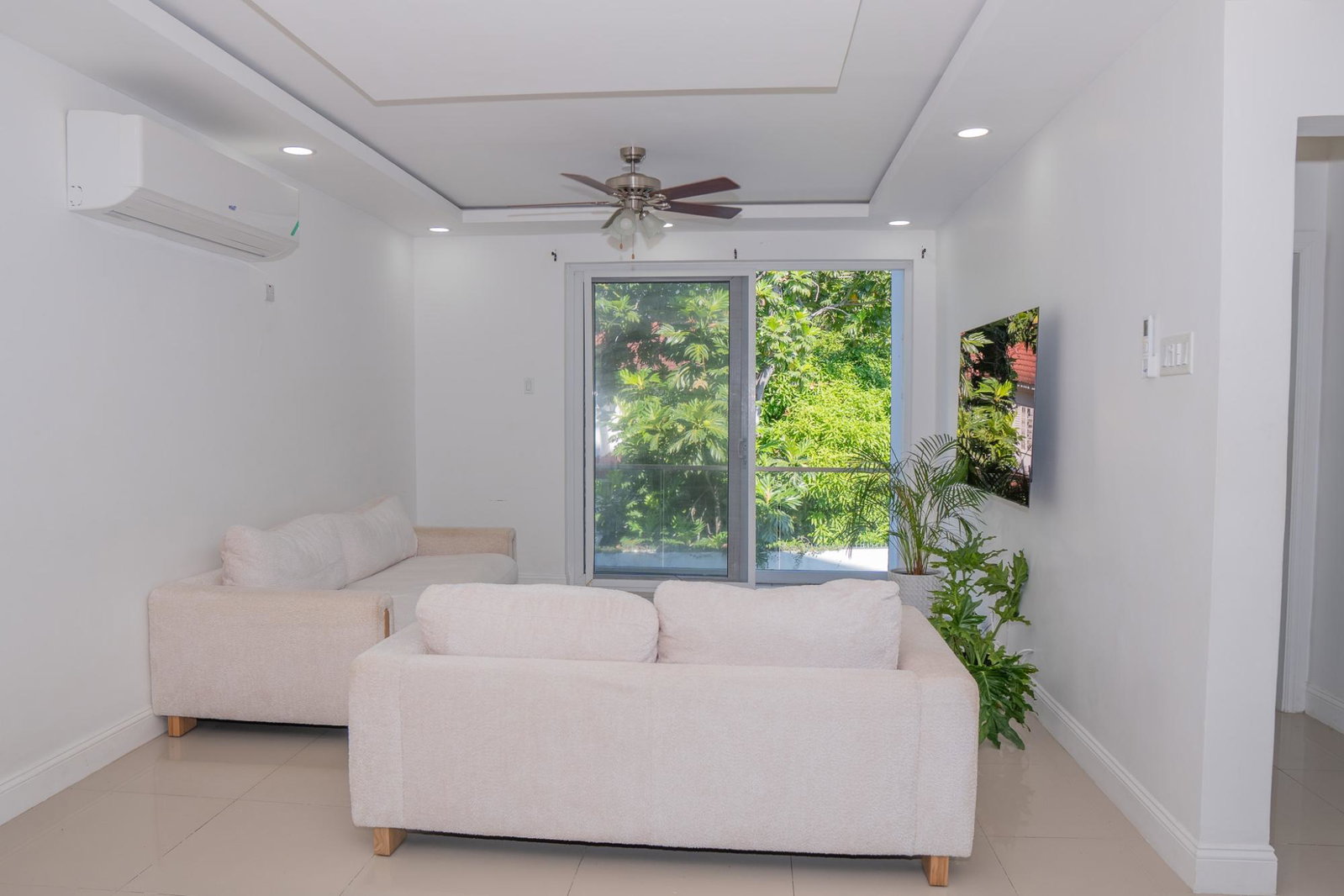 Twelfth image of 6-11 1/2 Charlemont Avenue in Barbican, St. Andrew, Jamaica - property is For Rent