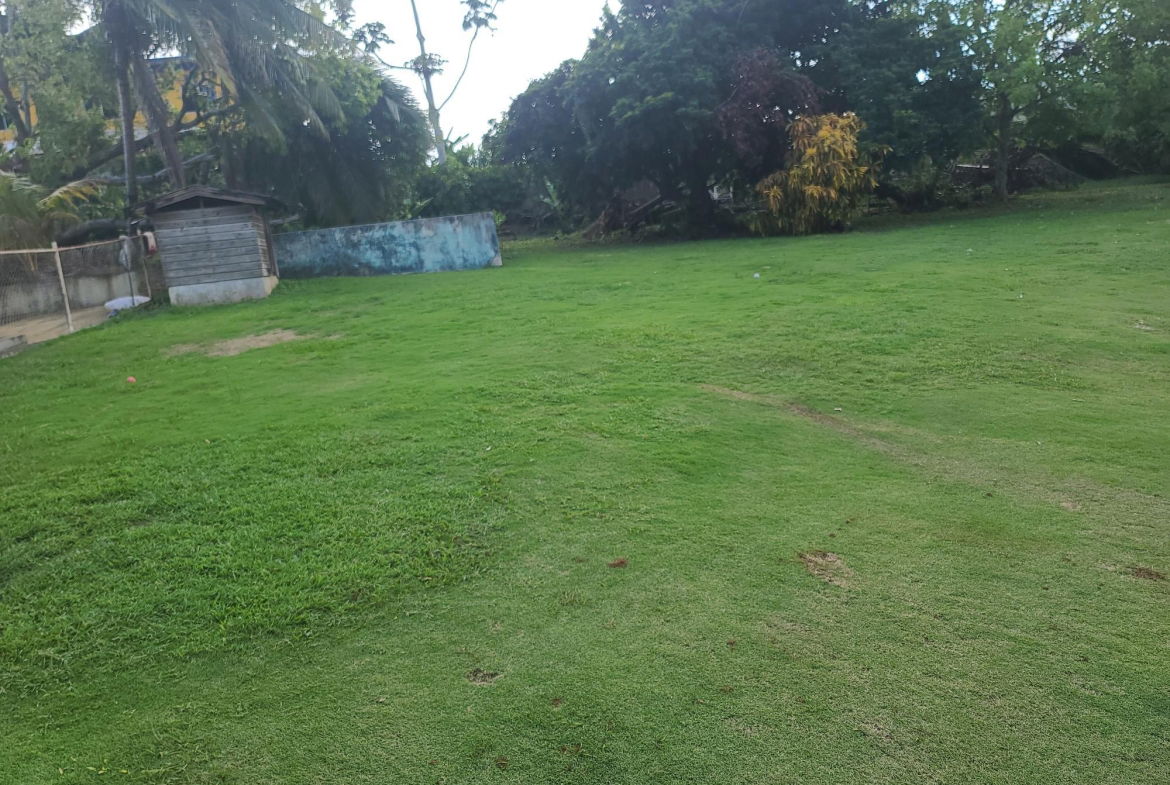 Fourth image of 88- Santa Cruz in Santa Cruz, St. Elizabeth, Jamaica - property is For Sale