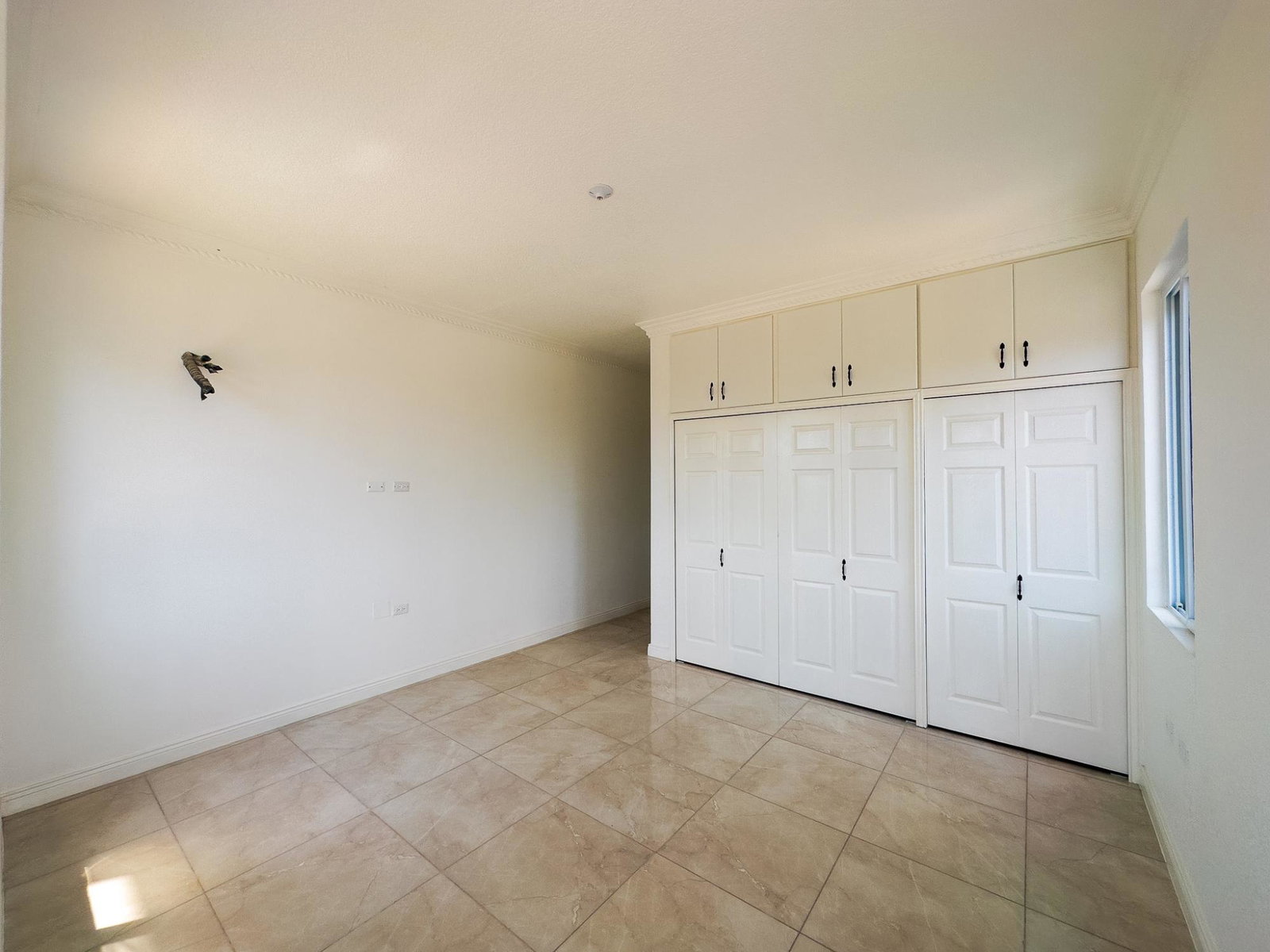 Spacious-2-Bed2.5-Bath-Apartment-for-Rent-in-St.-Andrew-Jamaica Tenth image of 5-36 Merrivale Avenue in Kingston 8, St. Andrew, Jamaica - property is For Rent