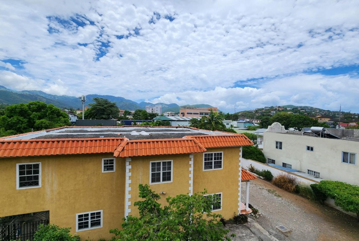 Sixteenth image of 16-10 Richings Avenue in Kingston 6, St. Andrew, Jamaica - property is For Rent