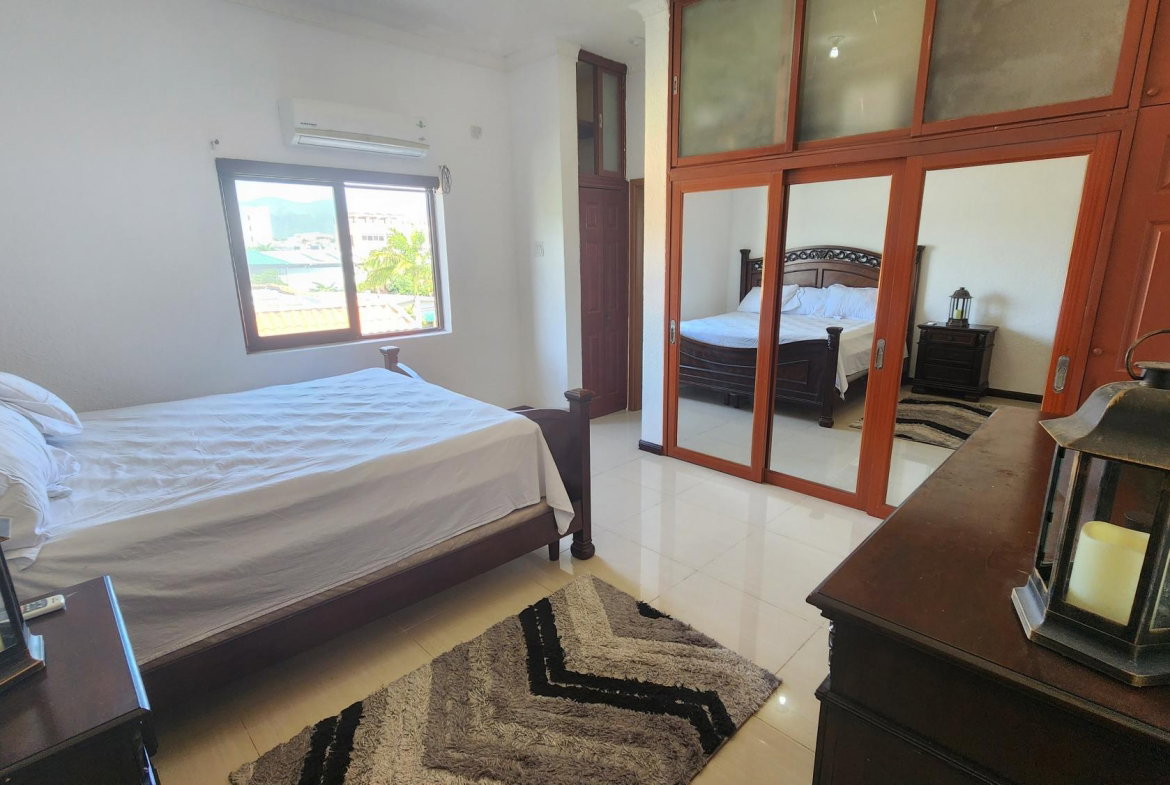 Seventh image of 16-10 Richings Avenue in Kingston 6, St. Andrew, Jamaica - property is For Rent