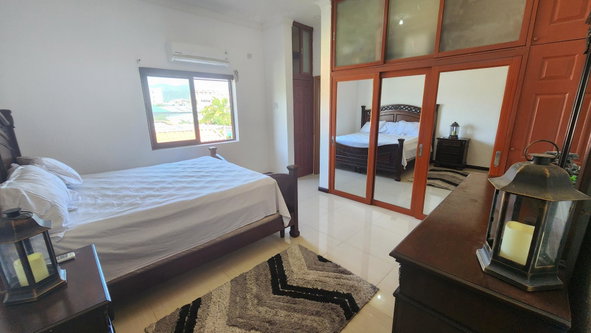 Seventh image of 16-10 Richings Avenue in Kingston 6, St. Andrew, Jamaica - property is For Rent