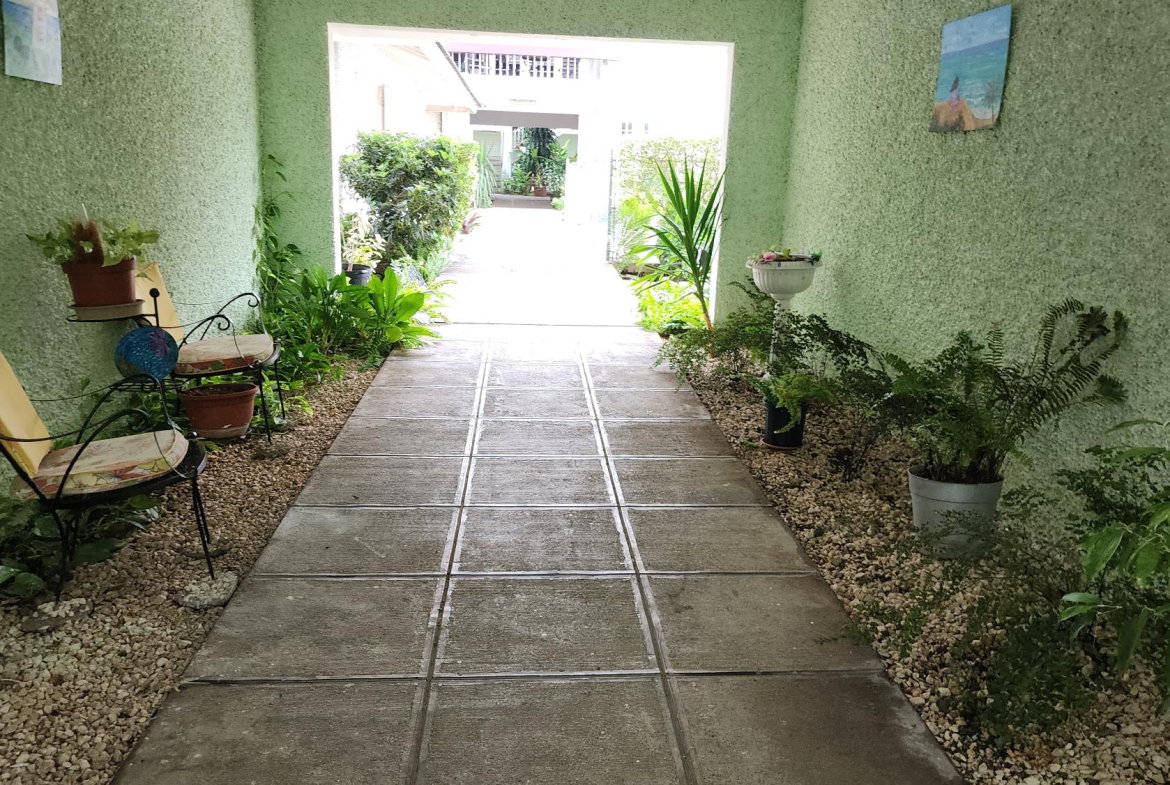 Third image of 1a-14 Clieveden Avenue in Kingston 6, St. Andrew, Jamaica - property is For Rent
