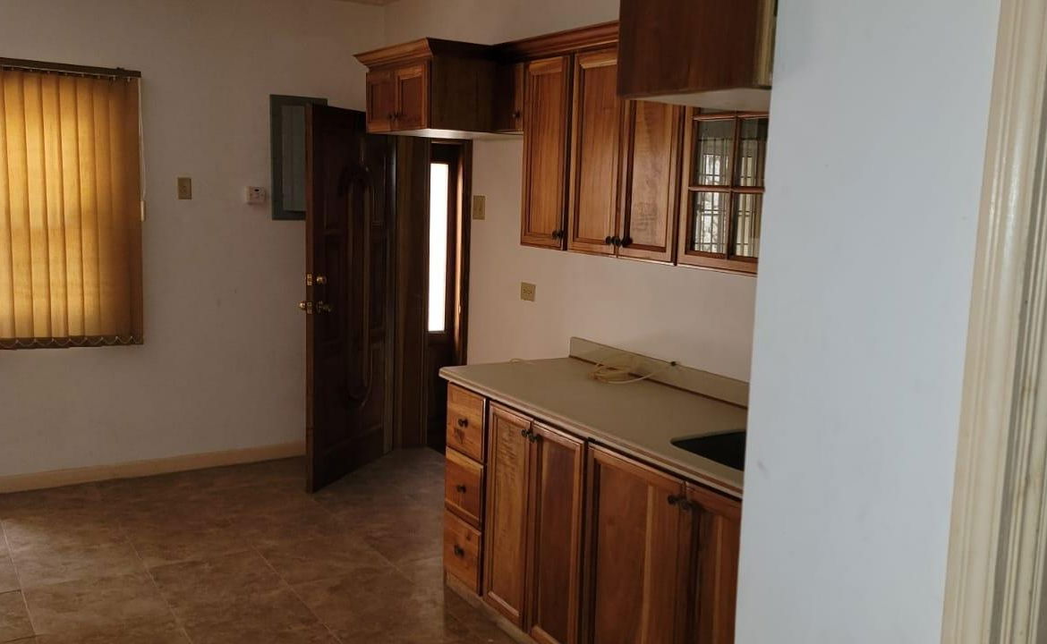 Spacious-2-Bedroom-Apartment-for-Sale-in-Brentwood-Terrace-Red-Hills Eighteenth image of 18-12a Brentwood Terrace in Kingston 19, St. Andrew, Jamaica - property is For Sale