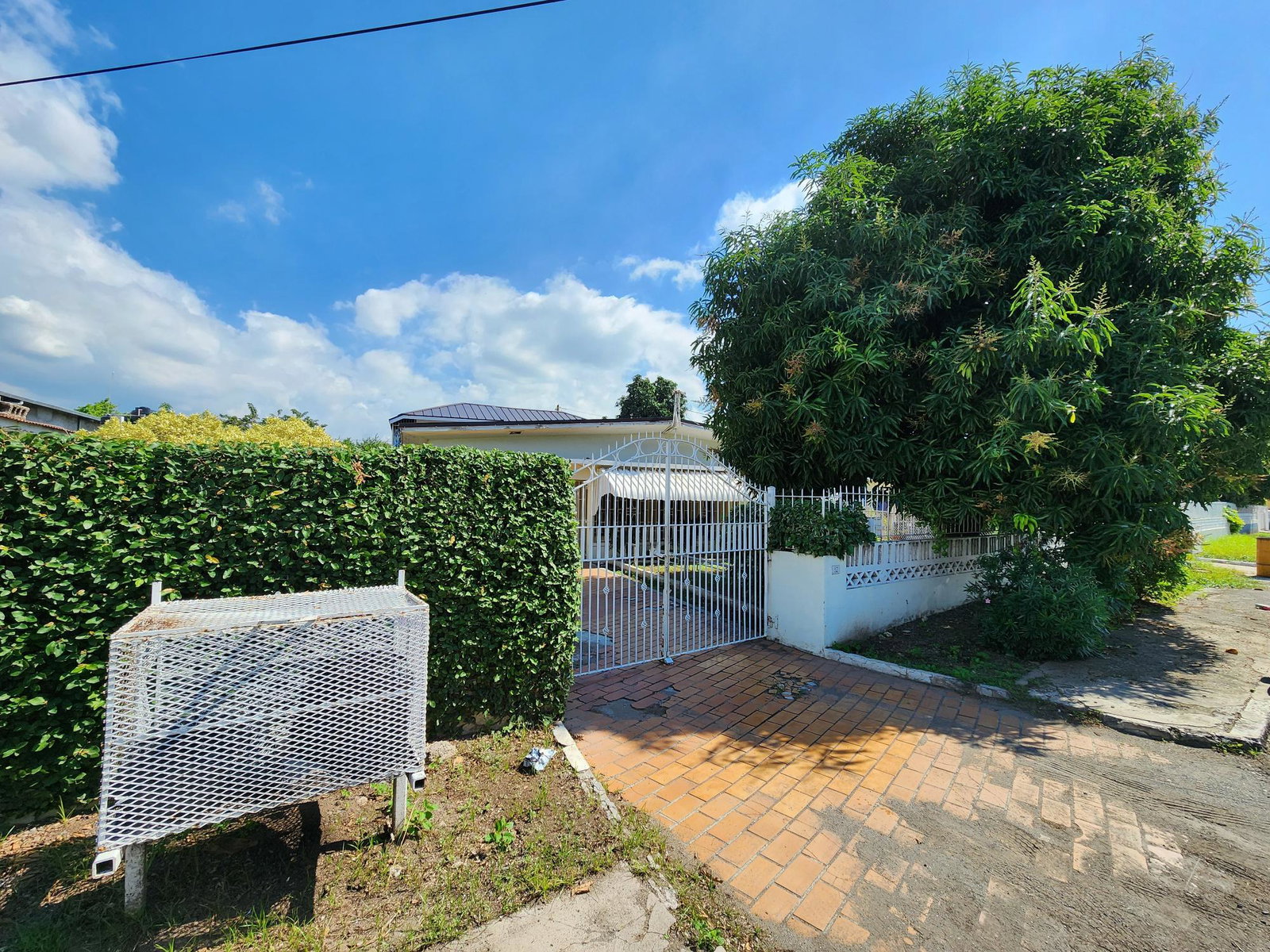 Twenty-Eighth image of B-17 Colliston Drive in Kingston 10, St. Andrew, Jamaica - property is For Rent