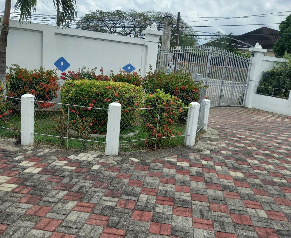 Fifth image of 14 Glenmuir Road in May Pen, Clarendon, Jamaica - property is For Sale
