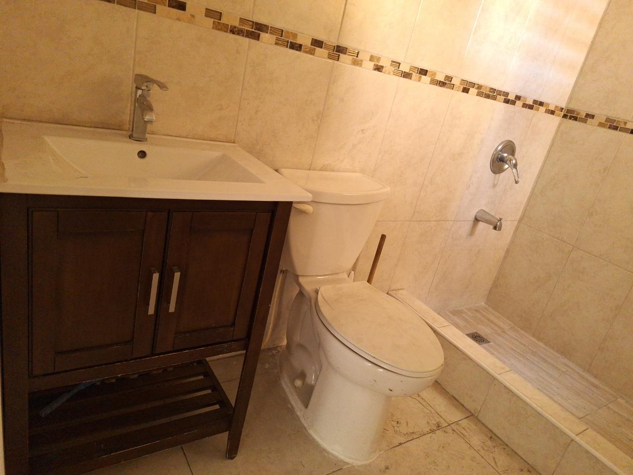 Spacious-3-Bedroom-Apartment-for-Rent-in-Jamaica-St.-Andrew Twelfth image of 105- Dunrobin Acres in Kingston 10, St. Andrew, Jamaica - property is For Rent