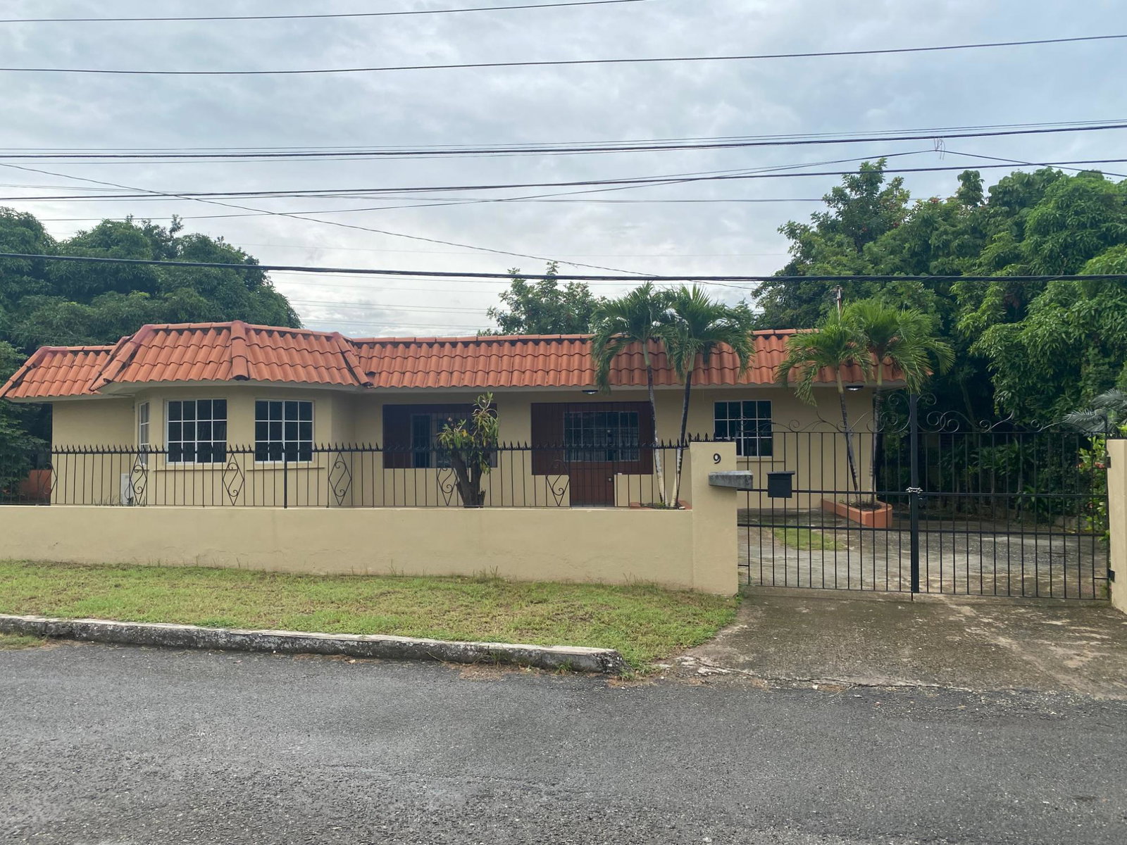 Second image of 9 West Kings House Close in Kingston 10, St. Andrew, Jamaica - property is For Sale