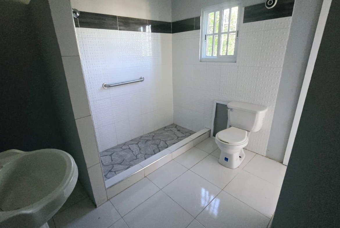 Seventh image of 3 Bowers Estate in Old Harbour, St. Catherine, Jamaica - property is For Sale