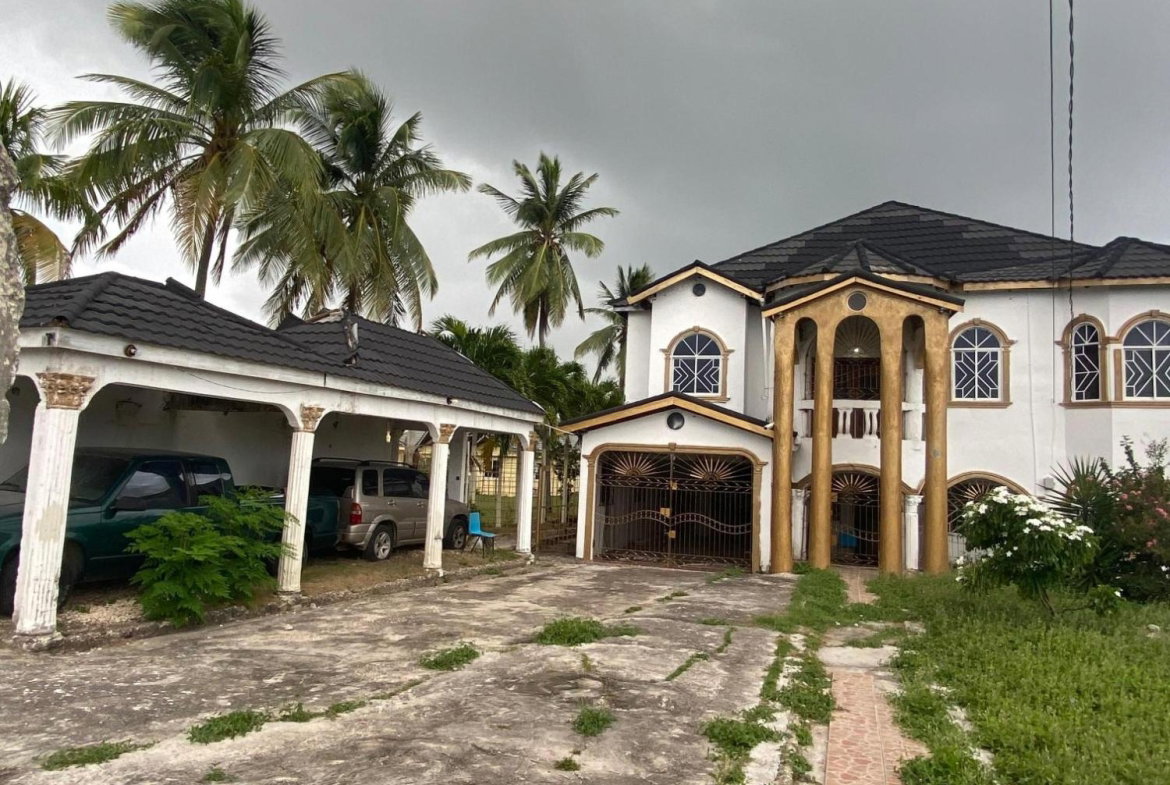 Sixth image of Cornpiece, Hayes, in Hayes, Clarendon, Jamaica - property is For Sale