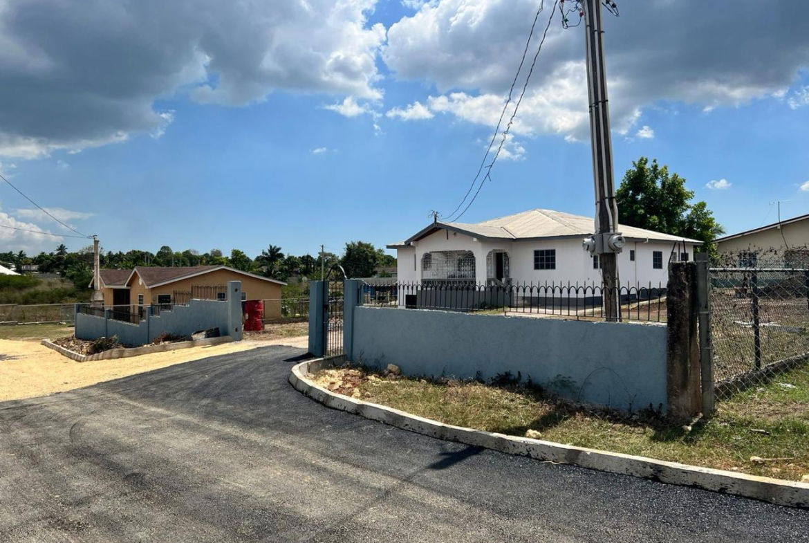Third image of 4 Montclair Heights in May Pen, Clarendon, Jamaica - property is For Sale