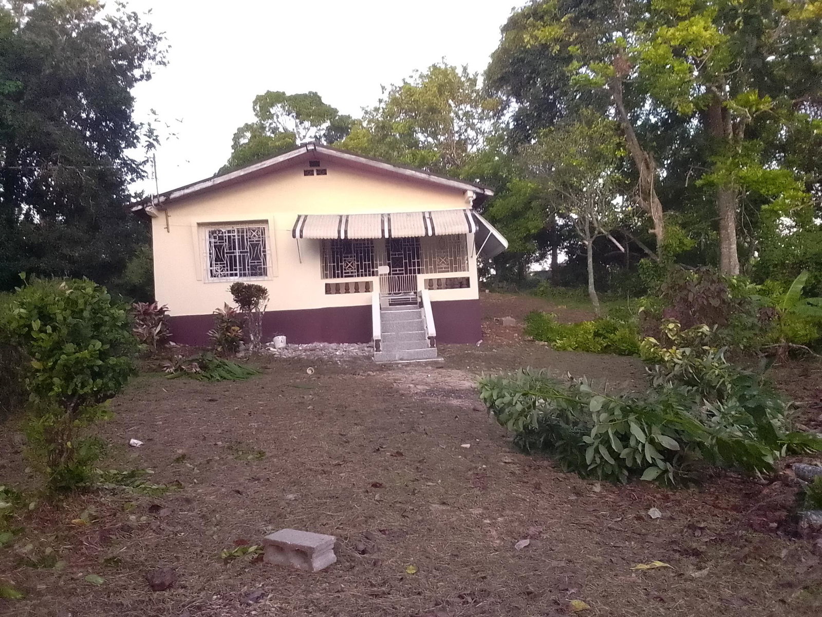 First image of Pond Road in CHAPELTON, Clarendon, Jamaica - property is For Rent