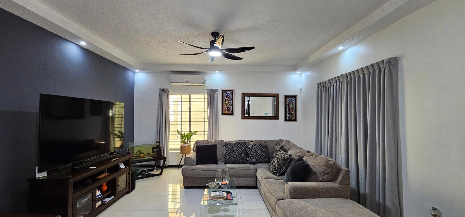 Stunning-2-Bedroom-Apartment-for-Sale-in-St.-Andrew-Jamaica Fifth image of 21 Knightsdale Drive in Kingston 19, St. Andrew, Jamaica - property is For Sale