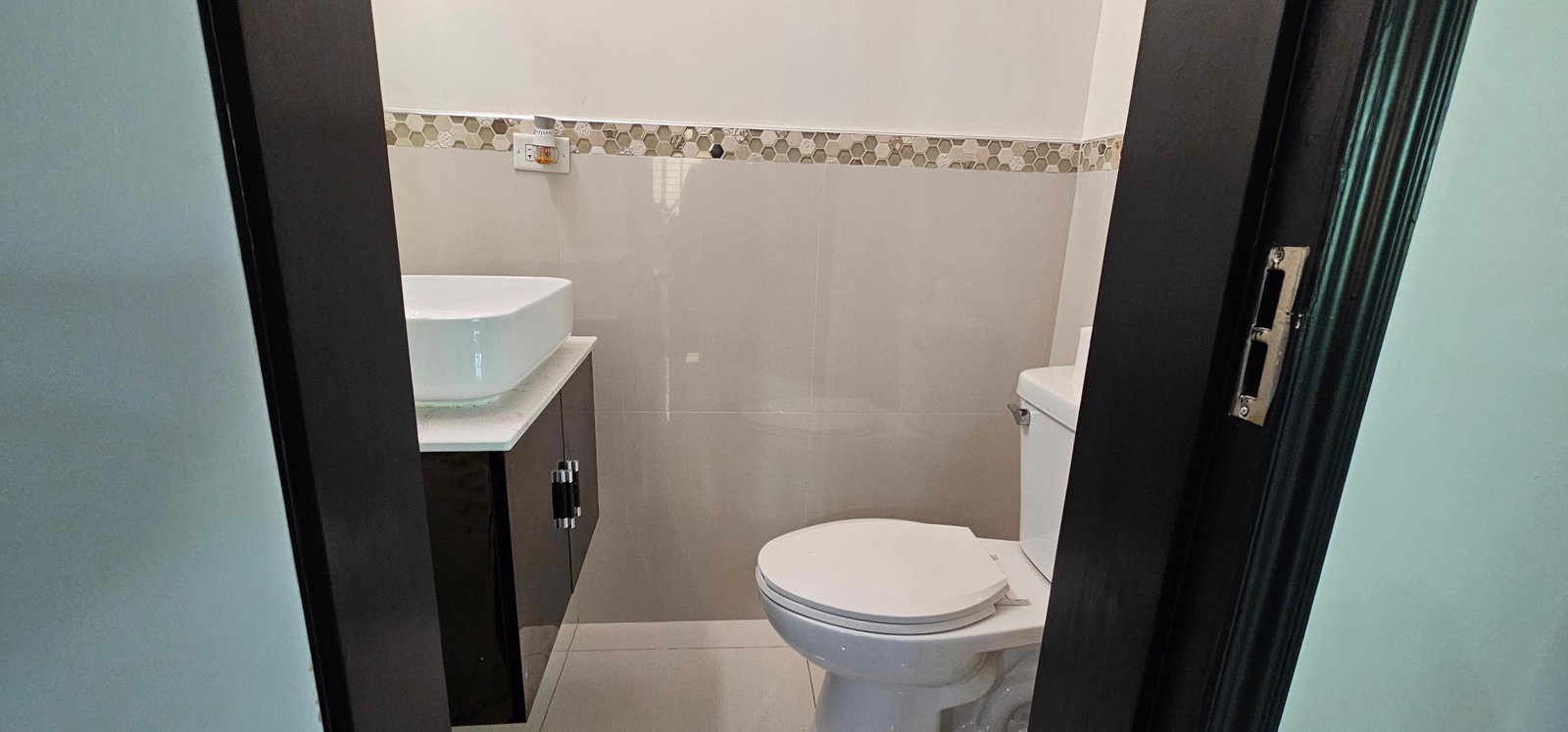 Stunning-2-Bedroom-Apartment-for-Sale-in-St.-Andrew-Jamaica Tenth image of 21 Knightsdale Drive in Kingston 19, St. Andrew, Jamaica - property is For Sale