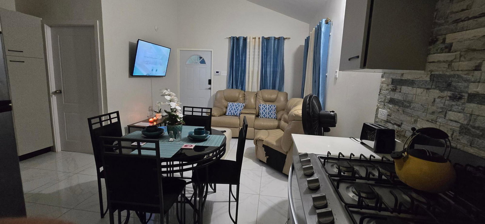 Stunning-2-Bedroom-Home-for-Rent-in-Phoenix-Park-Village-Portmore Eighth image of Village 2 Phoenix Park, Portmore, s in Phoenix Park, St. Catherine, Jamaica - property is For Rent