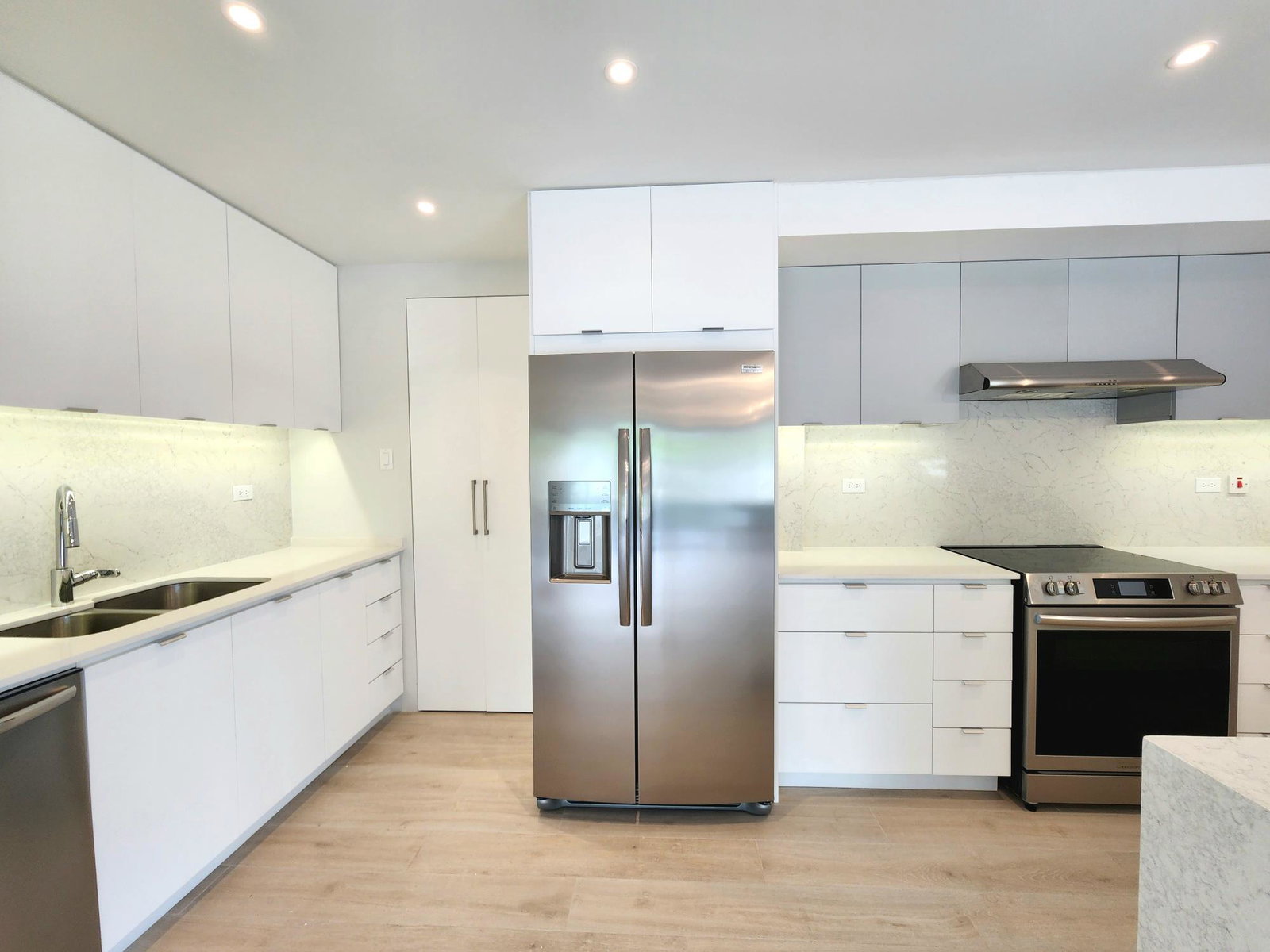 Fifth image of 2c- Manor Court Apartments in Kingston 8, St. Andrew, Jamaica - property is For Rent