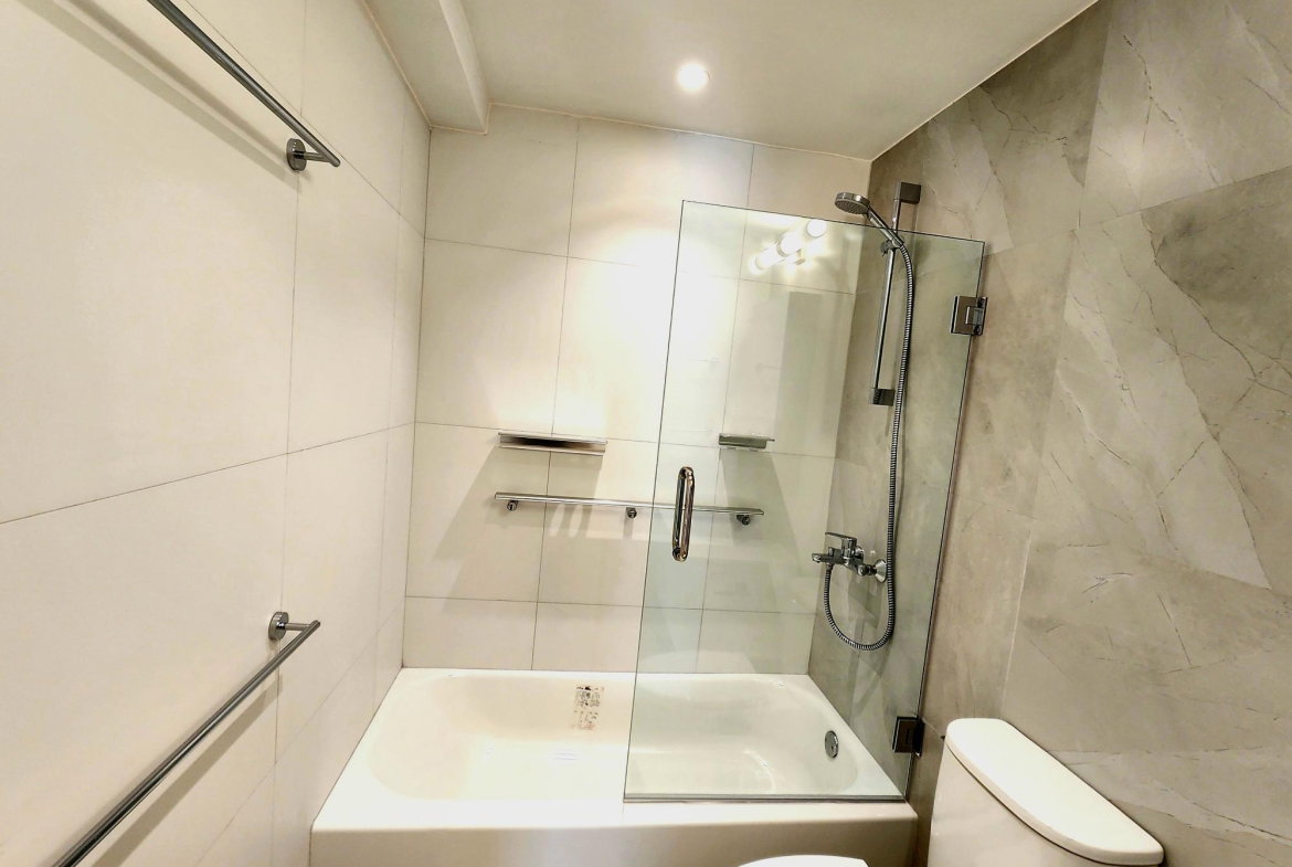 Ninth image of 2c- Manor Court Apartments in Kingston 8, St. Andrew, Jamaica - property is For Rent