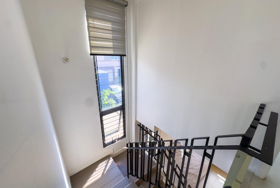 Thirteenth image of 9-27-29 Hopefield Avenue in Kingston 6, St. Andrew, Jamaica - property is For Sale