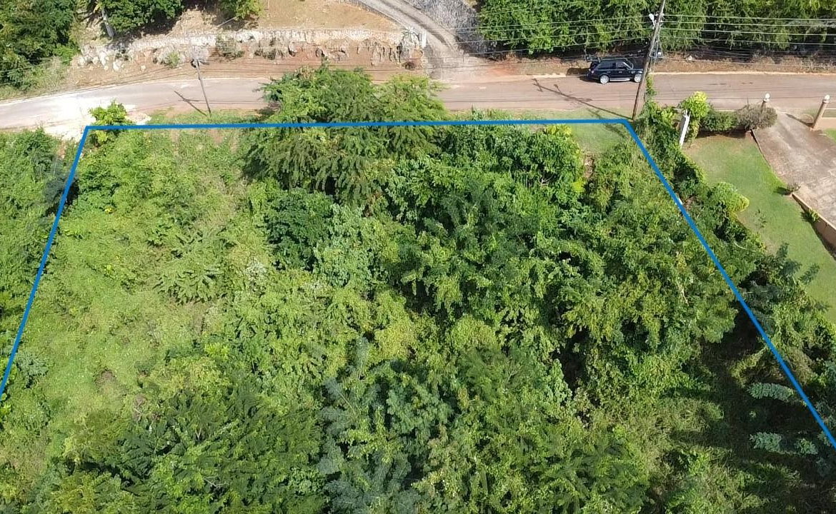 Fifth image of Amethyst Drive in Kingston 19, St. Andrew, Jamaica - property is For Sale