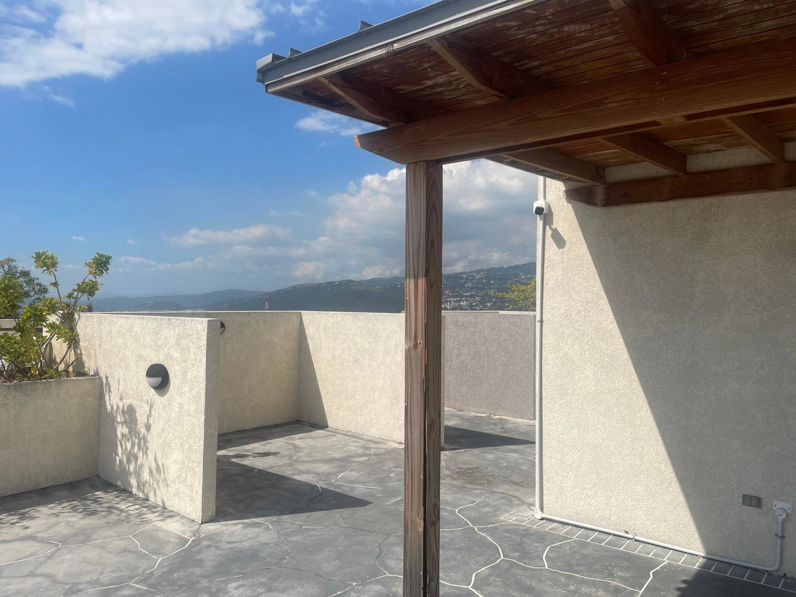 Twentieth image of 10 Surbiton Ave, Kingston 10 in Kingston 10, St. Andrew, Jamaica - property is For Rent