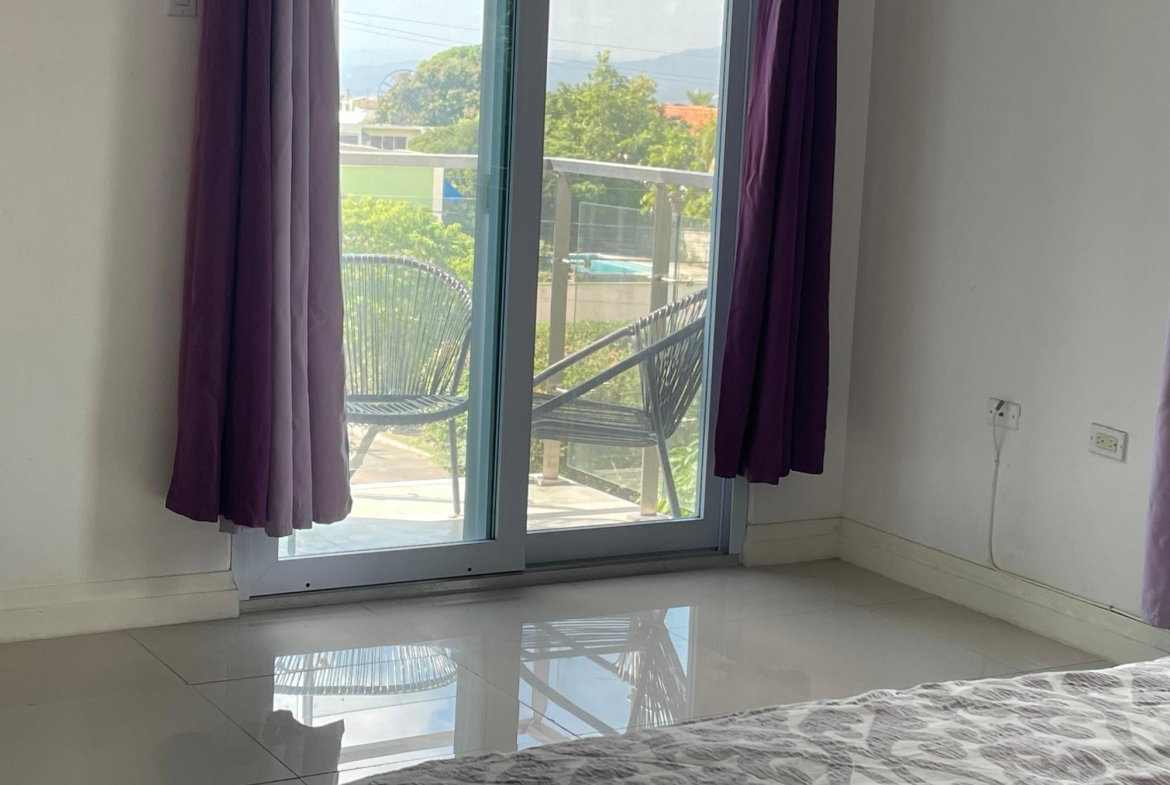 Seventh image of 10 Surbiton Ave, Kingston 10 in Kingston 10, St. Andrew, Jamaica - property is For Rent