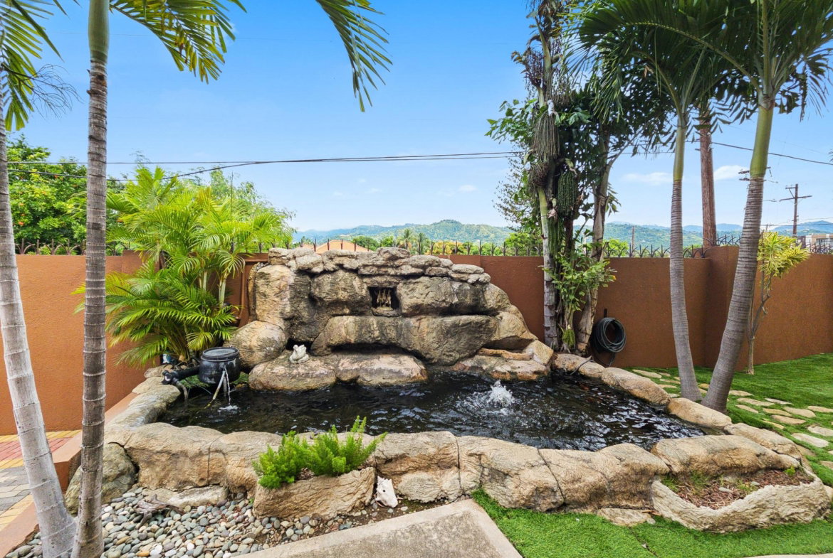 Twelfth image of 7a Richings Avenue in Kingston 6, St. Andrew, Jamaica - property is For Rent