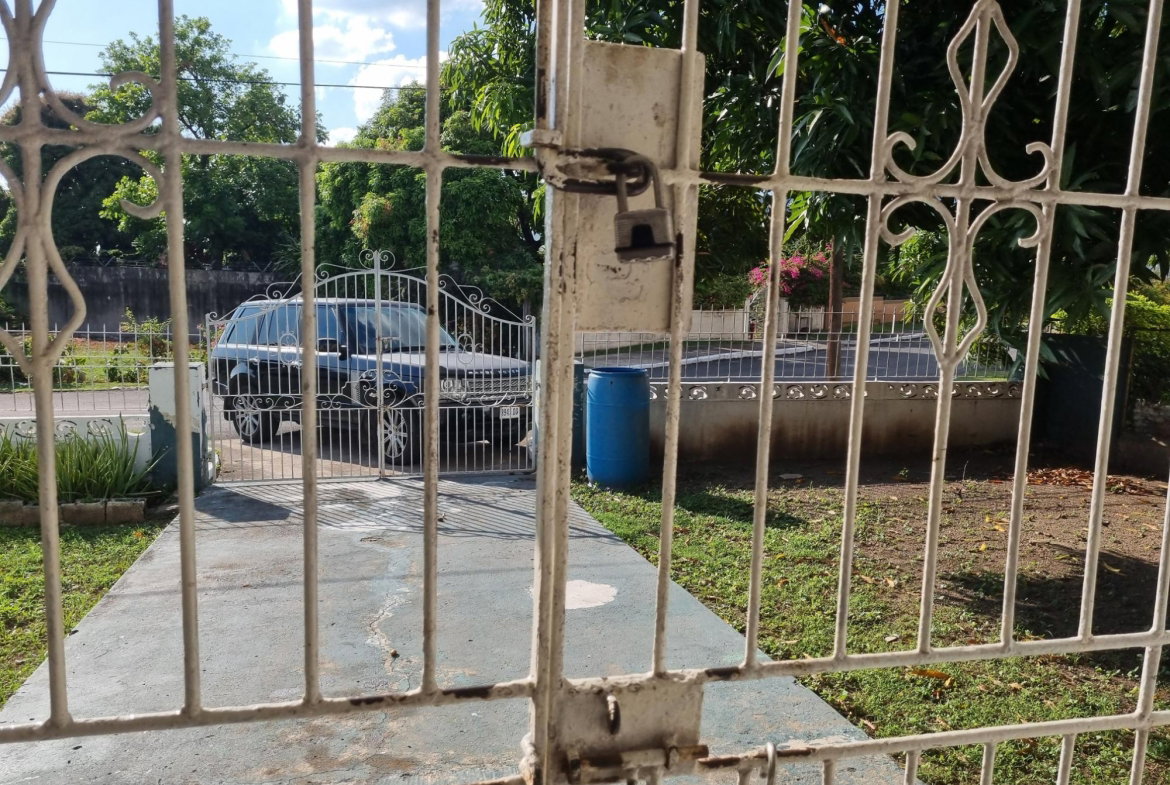 Ninth image of 20 Red Hills Blvd. in Kingston 20, St. Andrew, Jamaica - property is For Sale