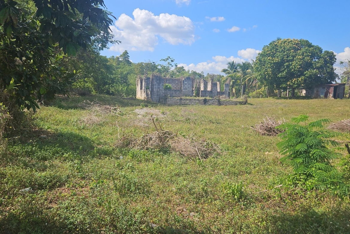 First image of Waterloo Burnt Ground, sa in Burnt Ground, St. Elizabeth, Jamaica - property is For Sale