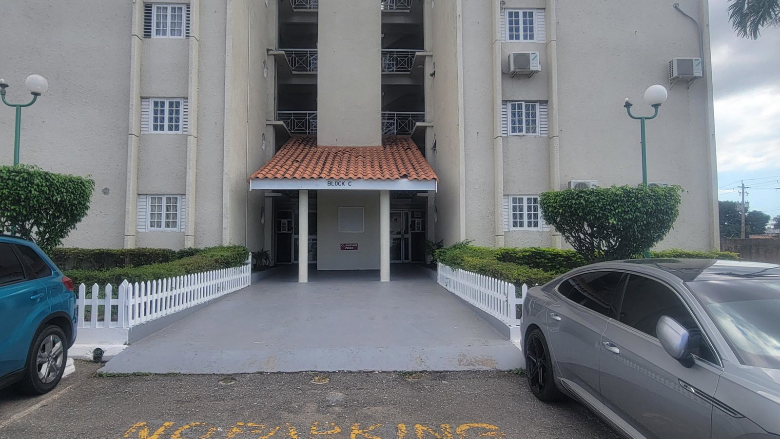 Second image of 306-114 Constant Spring Road in Kingston 8, St. Andrew, Jamaica - property is For Rent