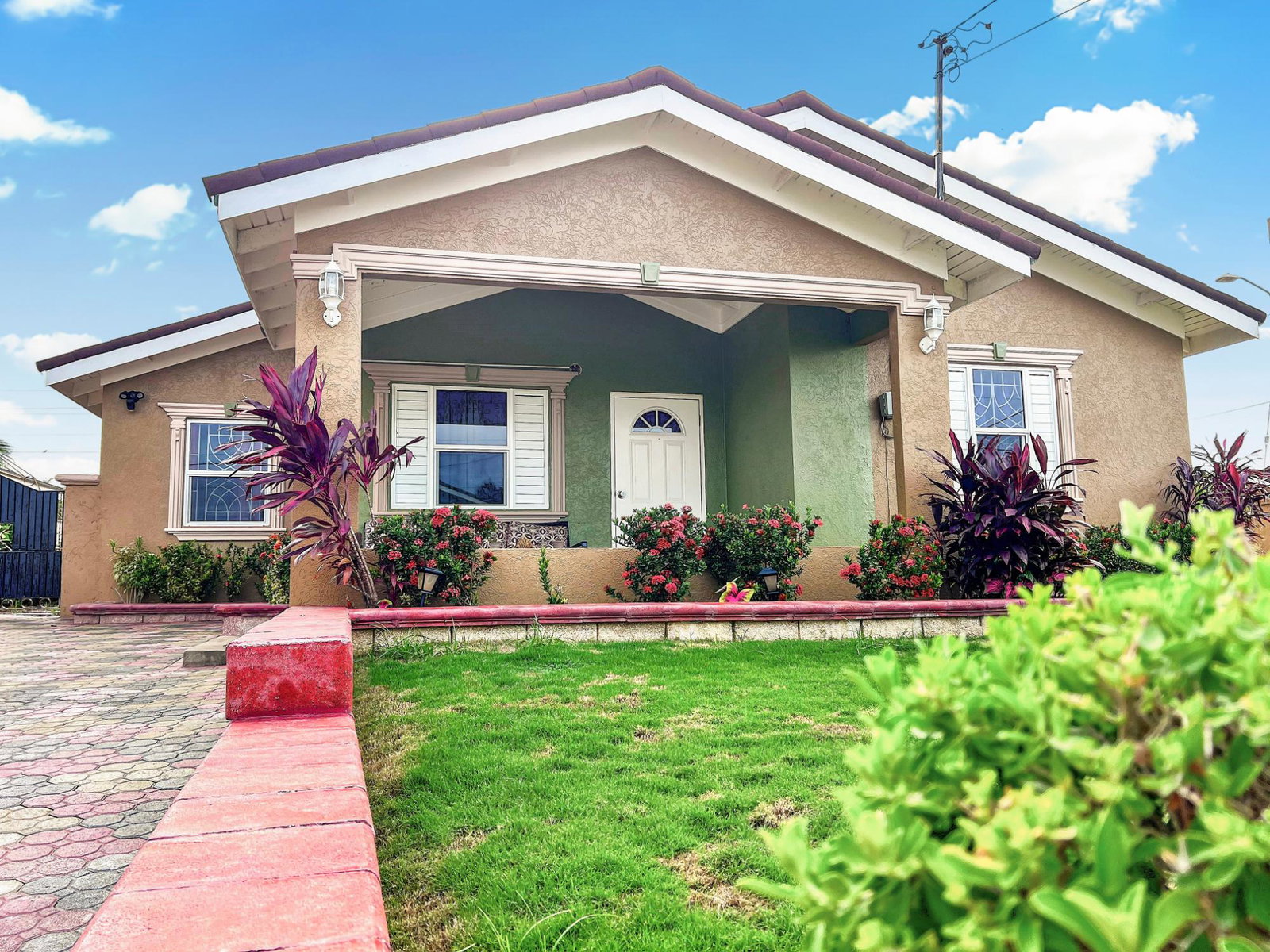 3-Bedroom-House-for-Rent-in-Drax-Hall-Country-Club-Jamaica First image of 281- Drax Hall Country Club in Drax Hall Estate, St. Ann, Jamaica - property is For Rent