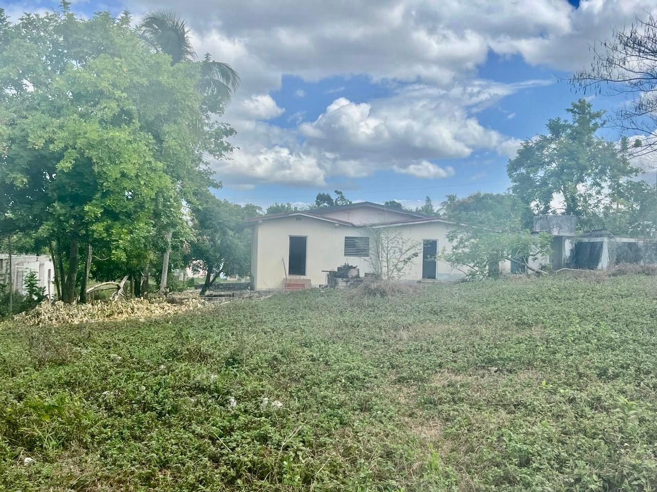 4-Bedroom-Fixer-Upper-in-Longwood-St.-Elizabeth-Prime-Development-Opportunity Sixteenth image of Longwood, Santa Cruz in Santa Cruz, St. Elizabeth, Jamaica - property is For Sale
