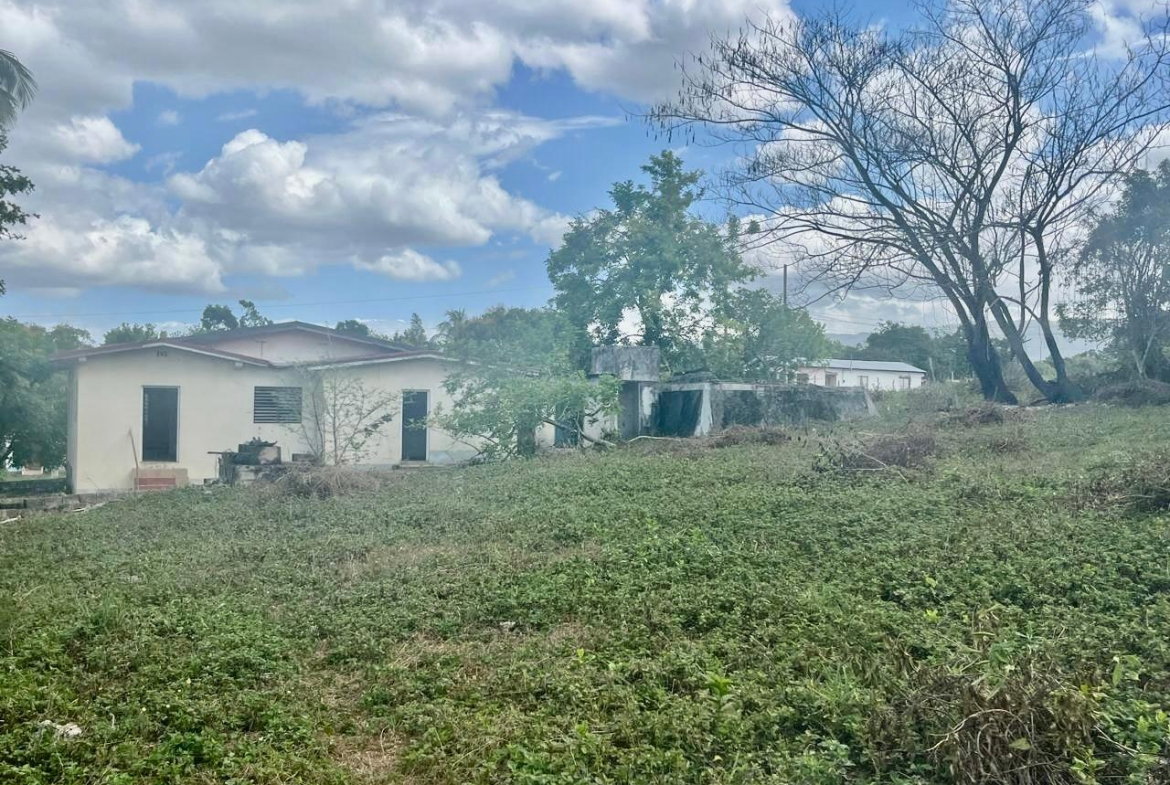 Nineteenth image of Longwood, Santa Cruz in Santa Cruz, St. Elizabeth, Jamaica - property is For Sale