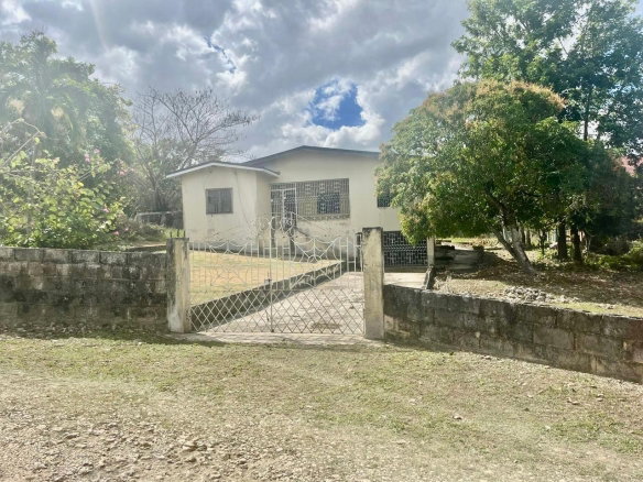 First image of Longwood, Santa Cruz in Santa Cruz, St. Elizabeth, Jamaica - property is For Sale