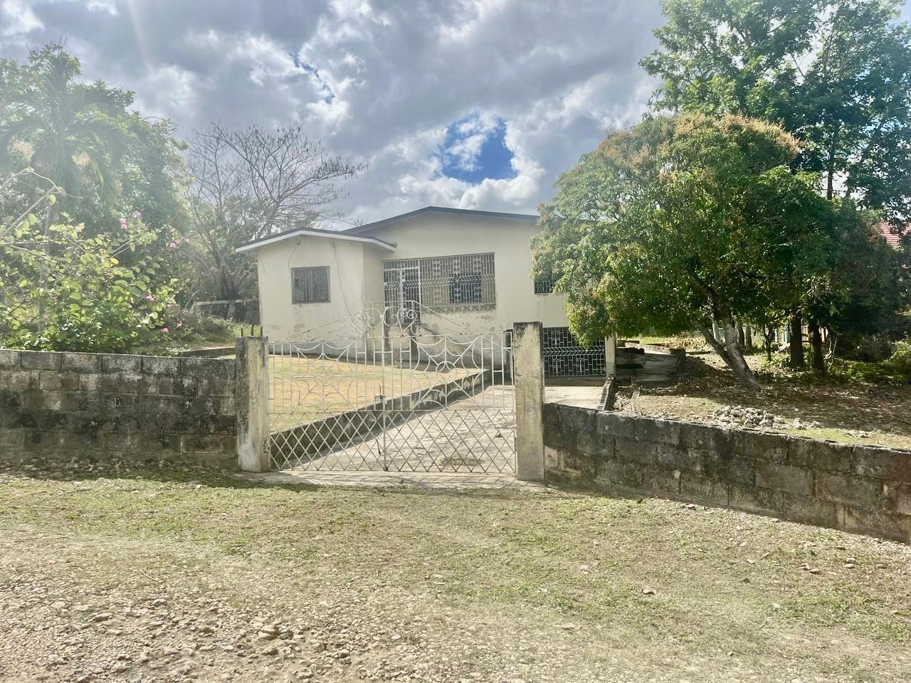 4-Bedroom-Fixer-Upper-in-Longwood-St.-Elizabeth-Prime-Development-Opportunity First image of Longwood, Santa Cruz in Santa Cruz, St. Elizabeth, Jamaica - property is For Sale