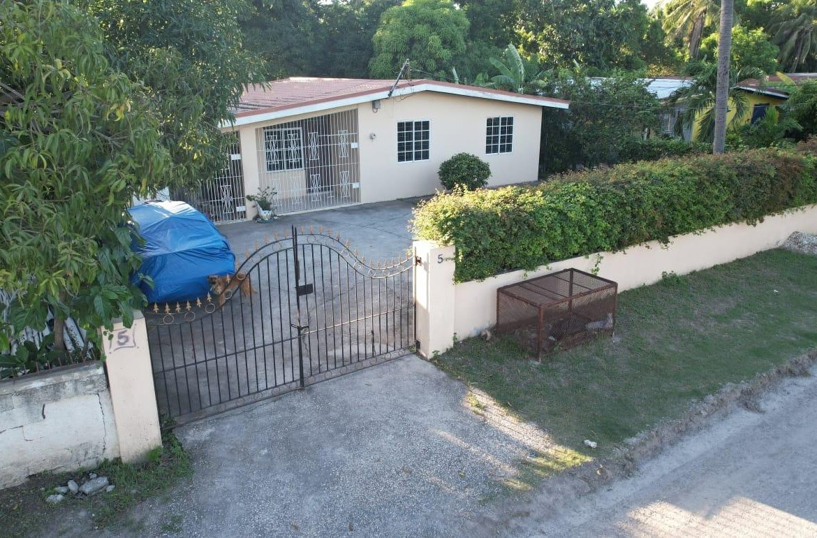 Third image of 5 Leiba Drive, Leiba Garden in Spanish Town, St. Catherine, Jamaica - property is For Sale