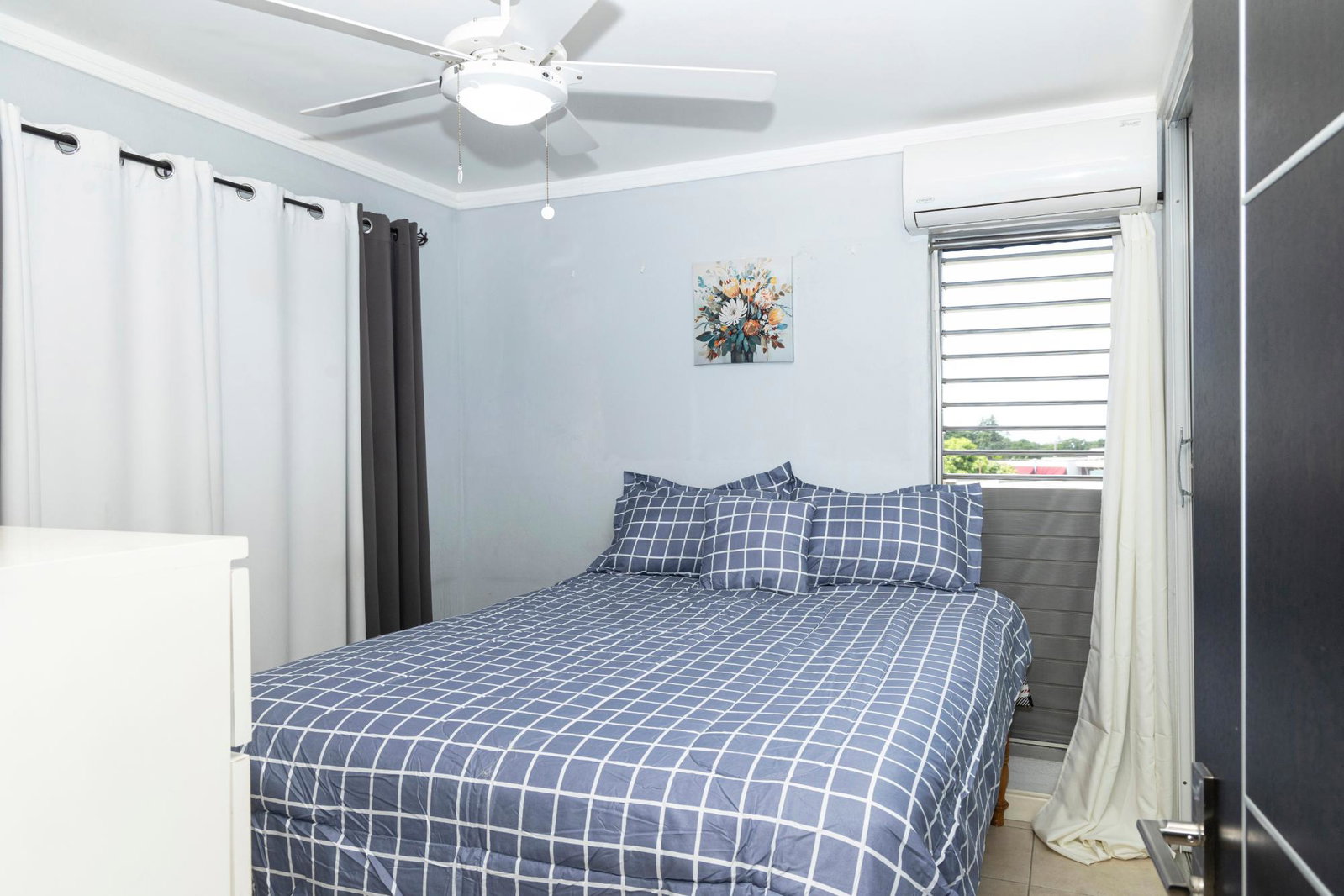 Beautiful-2-Bedroom-Apartment-for-Rent-in-St.-Andrew-Jamaica Fourteenth image of C17-3a Torrie Avenue in Kingston 8, St. Andrew, Jamaica - property is For Rent