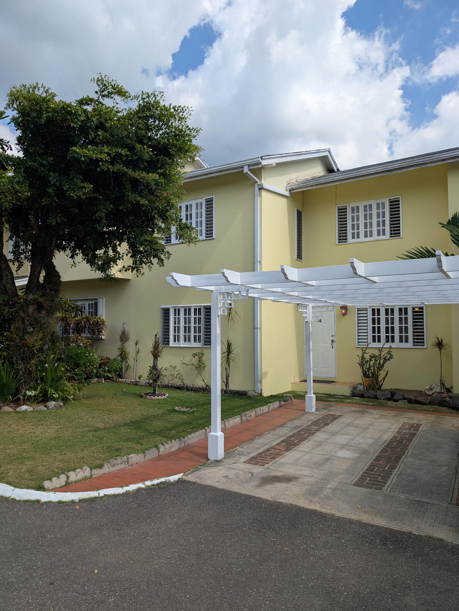 Beautiful-Townhouse-for-Rent-in-Kingston-8-Heathwood-Manor Ninth image of 14-8 Mignotte Place in Kingston 8, St. Andrew, Jamaica - property is For Rent