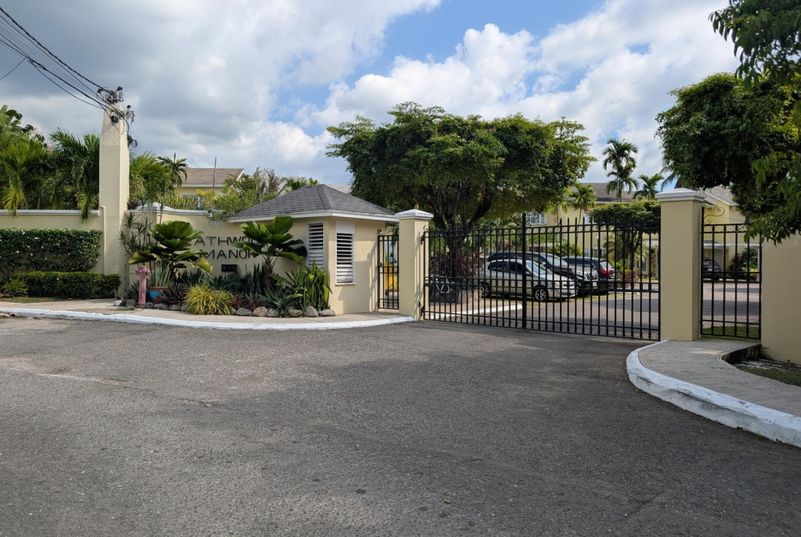 Tenth image of 14-8 Mignotte Place in Kingston 8, St. Andrew, Jamaica - property is For Rent