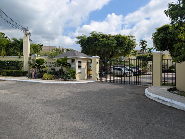 Tenth image of 14-8 Mignotte Place in Kingston 8, St. Andrew, Jamaica - property is For Rent