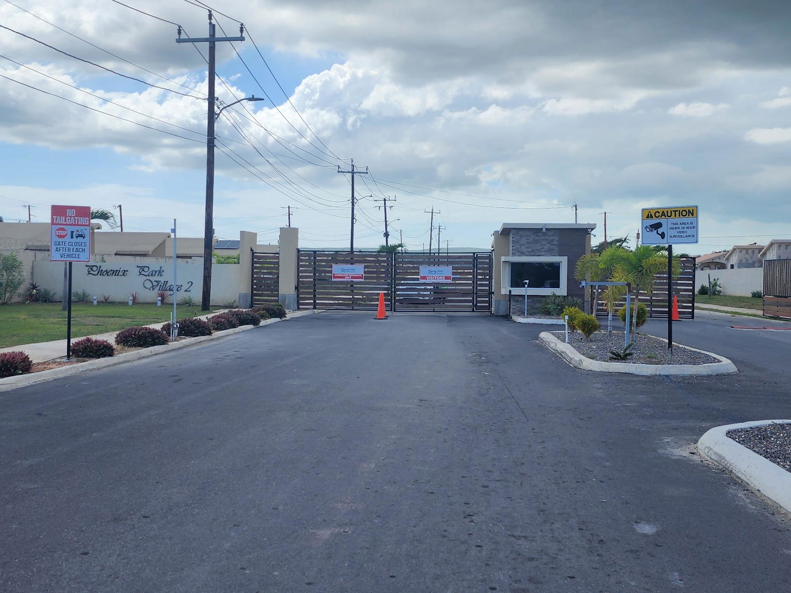 Third image of 517 Phoenix Park 2, Phase 3 in Phoenix Park, St. Catherine, Jamaica - property is For Rent