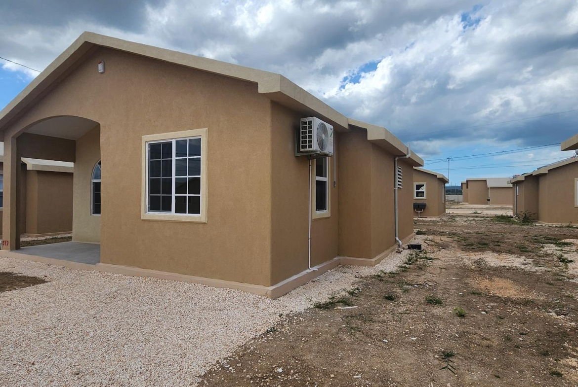 Fourth image of 517 Phoenix Park 2, Phase 3 in Phoenix Park, St. Catherine, Jamaica - property is For Rent
