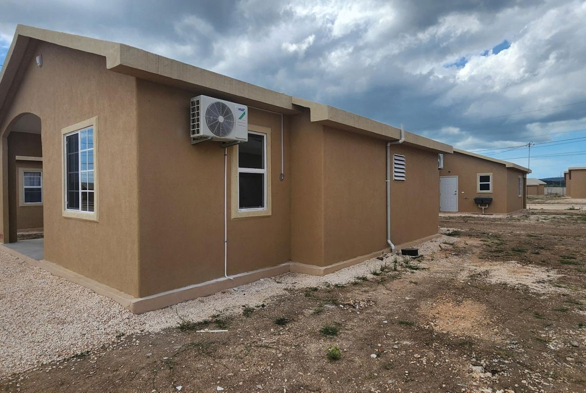 Sixth image of 517 Phoenix Park 2, Phase 3 in Phoenix Park, St. Catherine, Jamaica - property is For Rent