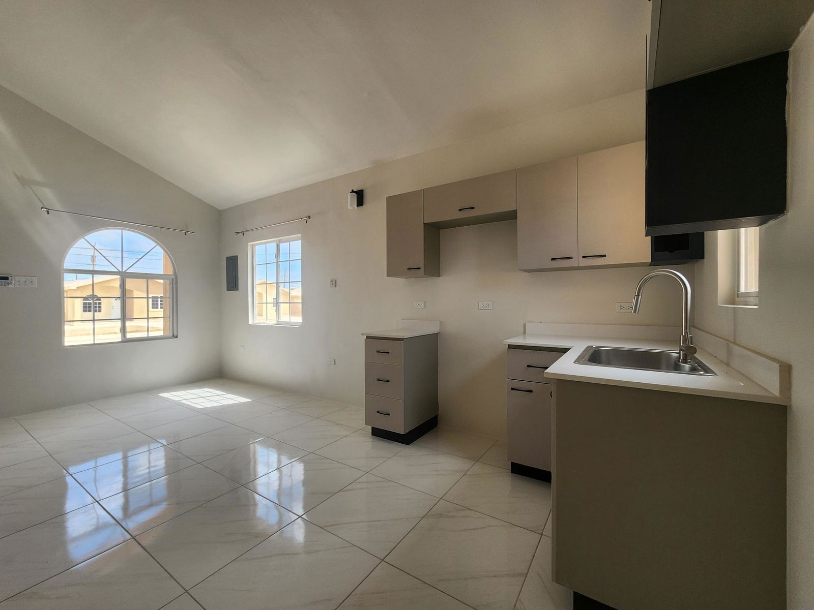 Tenth image of 517 Phoenix Park 2, Phase 3 in Phoenix Park, St. Catherine, Jamaica - property is For Rent