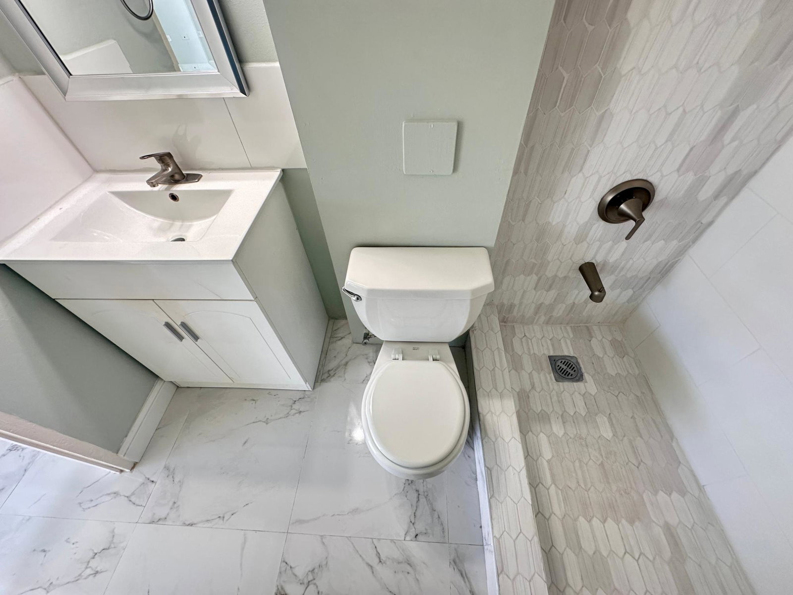 Fourteenth image of 10a West Kings House Road in Kingston 10, St. Andrew, Jamaica - property is For Rent