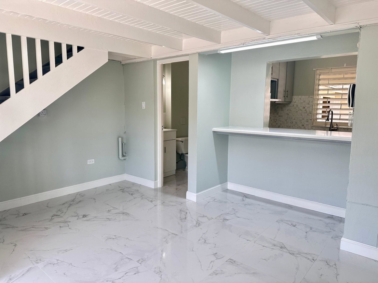 Tenth image of 10a West Kings House Road in Kingston 10, St. Andrew, Jamaica - property is For Rent