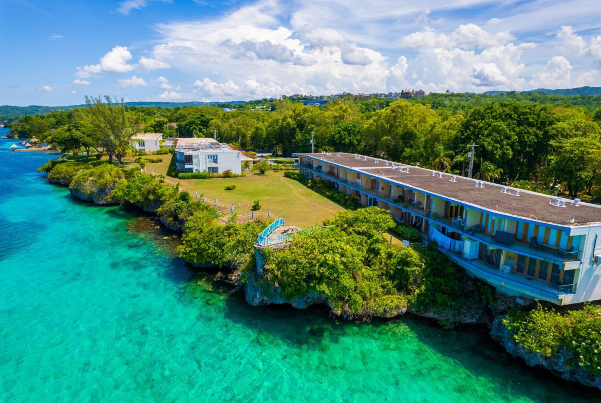 First image of 424- Main Street in Ocho Rios, St. Ann, Jamaica - property is For Rent